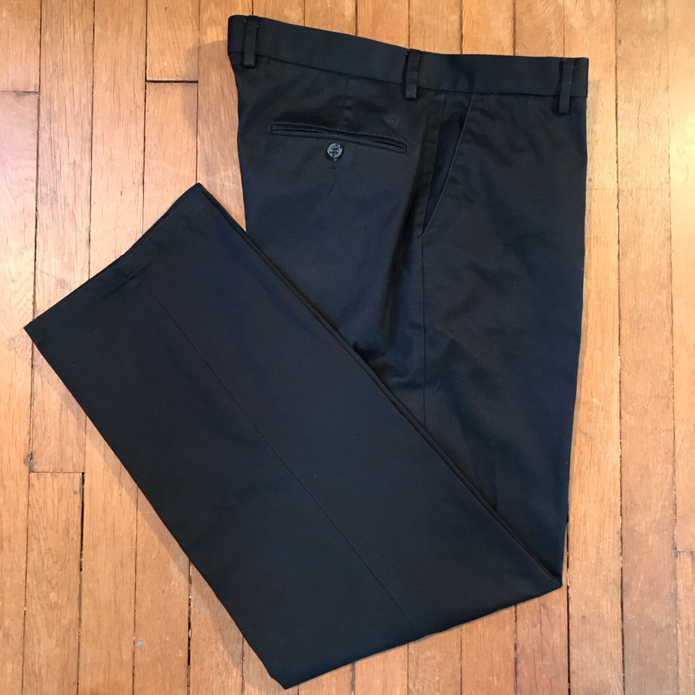 DOCKERS | Men’s Pants | Size 36x34 | Classic Fit | Black Khakis | Like New